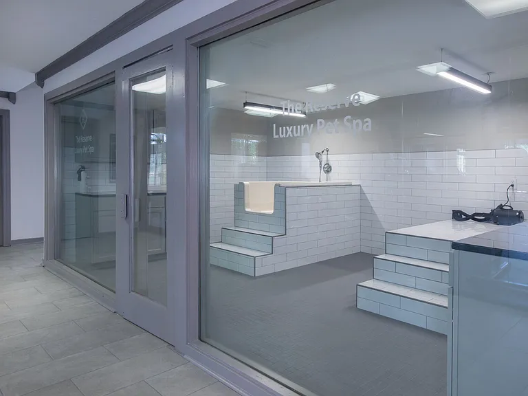 Vetra Research Park Pet Spa
