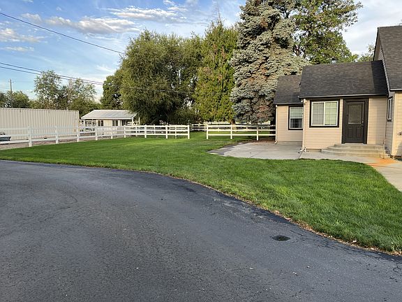 4th image of 22444 Trigger Ranch Ln
