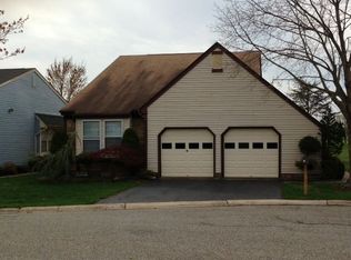 14 Thomas Paine Dr, Monroe Township, NJ 08831