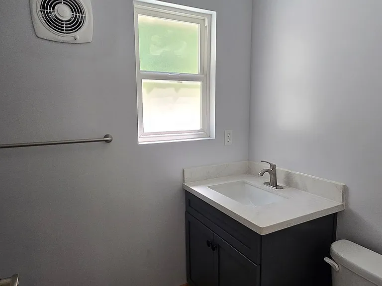 10660 Valencia Rd — Photo 12