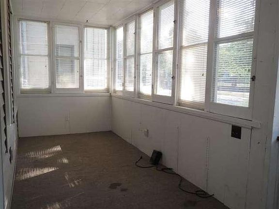 3rd image of 6621 7th Ave #6623