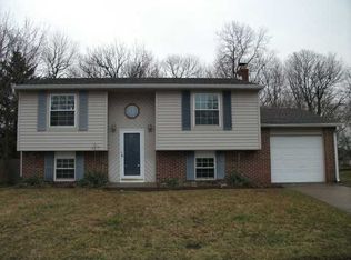5523 Armstrong Dr, Indianapolis, IN