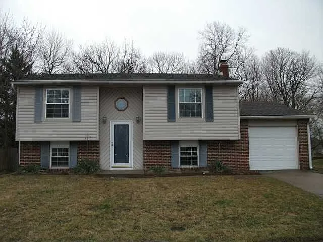 5523 Armstrong Dr photo 1