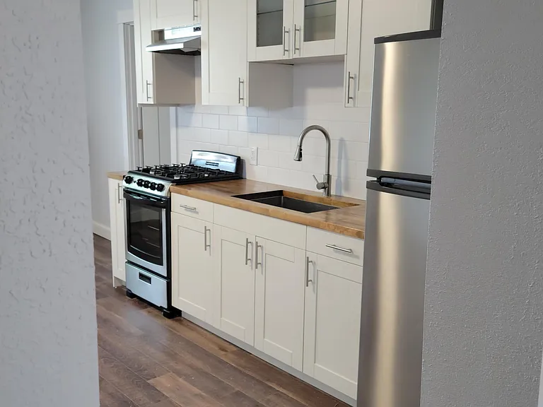 205 Oskaloosa St #207 — Photo 8