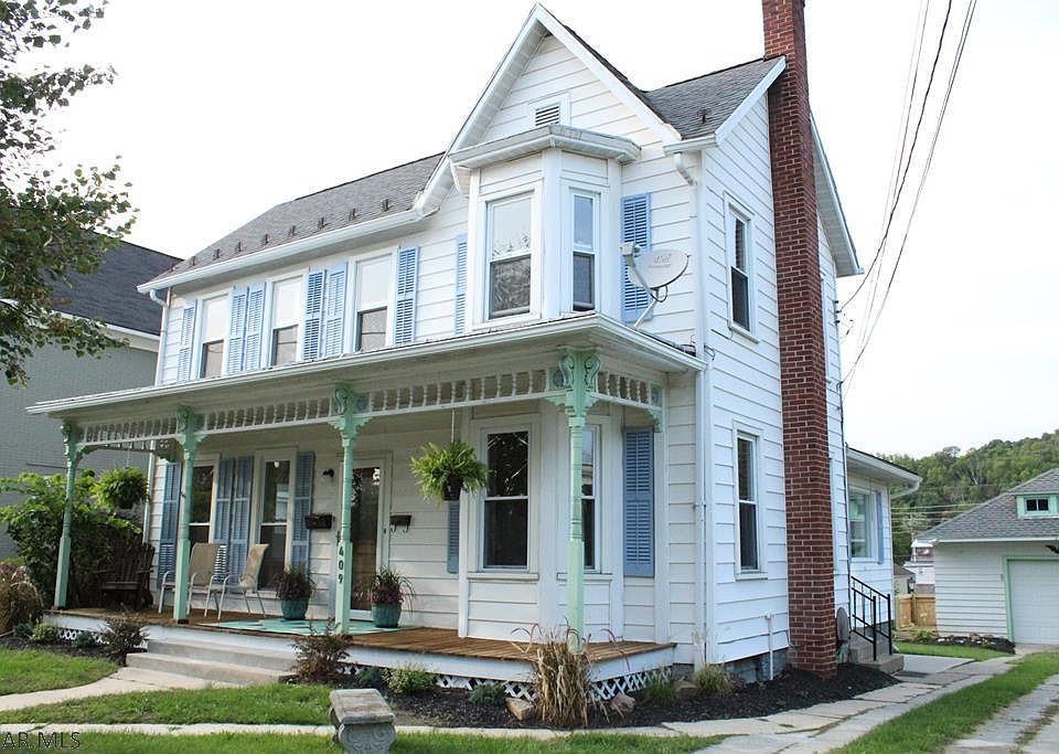1st image of 409 E Penn St