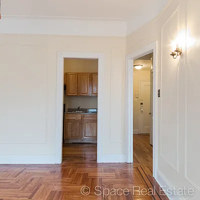 Rented by Washington Realty Corp. | media 14