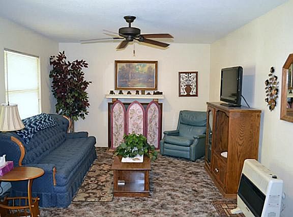 2nd image of 1108 Belmont Dr