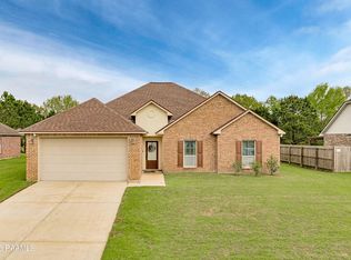 10605 Braves Ave, Denham Springs, LA 70726