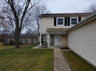 1173 E Azalea Ln APT B, Palatine, IL