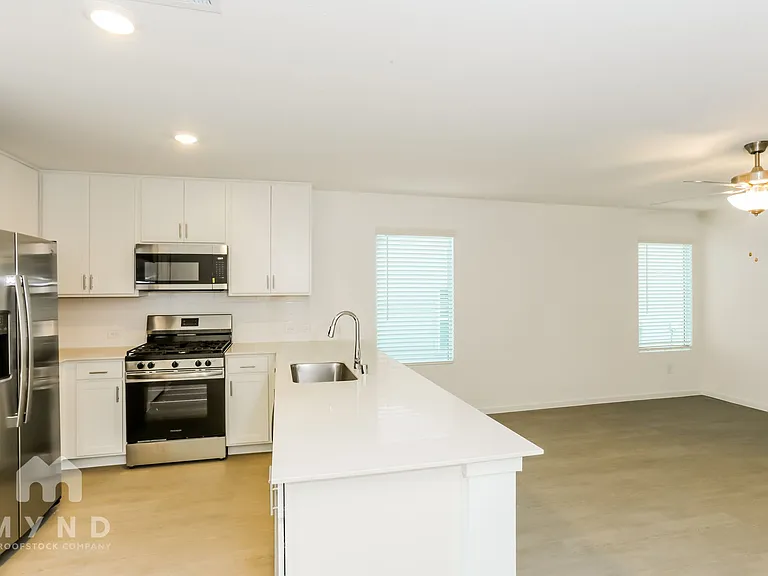 10124 Dalgreen Cir — Photo 12