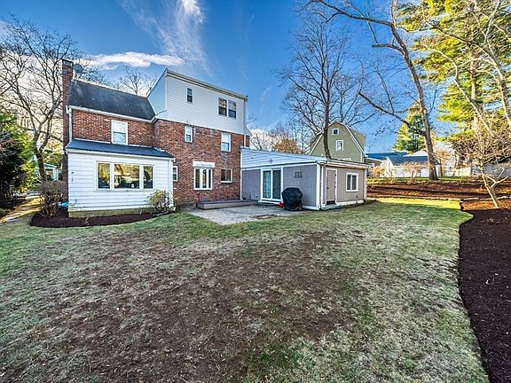 3rd image of 17 Woodhaven Rd