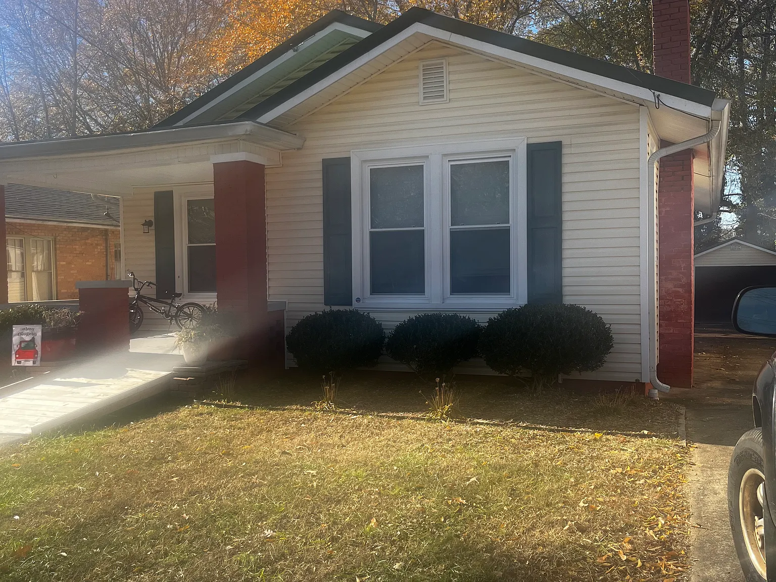 2 bed, 1093 sqft, $1,350 — Photo 2