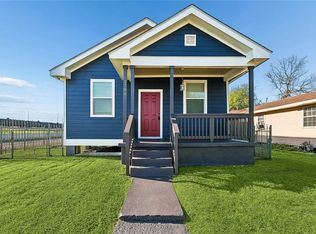 2780 Sage St, New Orleans, LA 70122