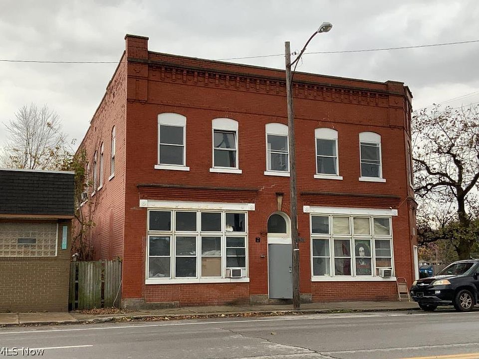 1st image of 1900 E 28th St