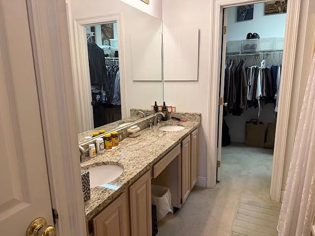 801 Rue Burgundy #215 — Photo 13