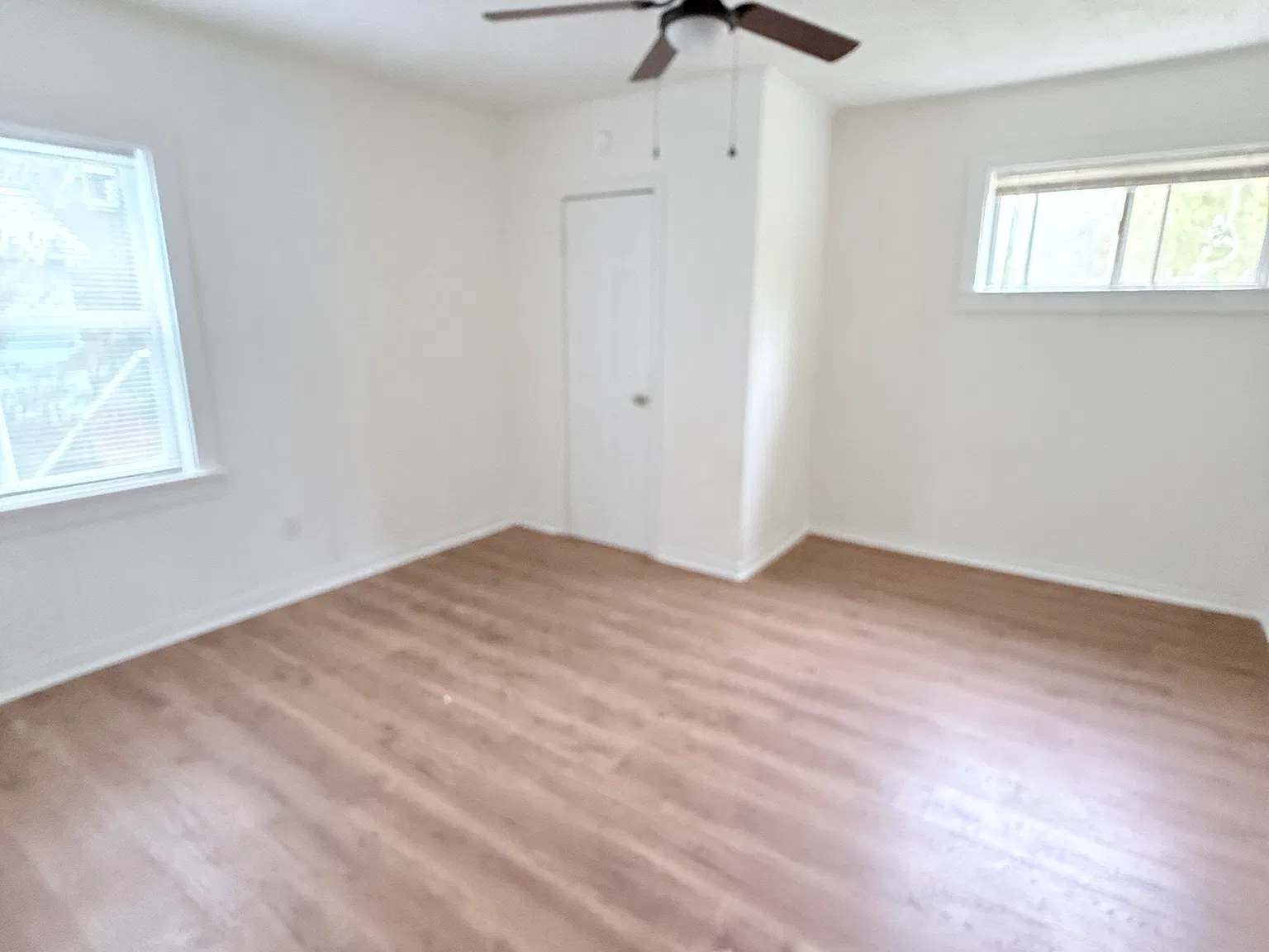 3 bed, 1000 sqft, $1,220 — Photo 4