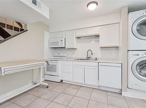 4th image of 344 Mariners Blvd #344