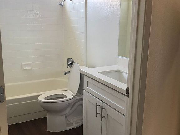 4th image of 16831 Lynn Ln #3