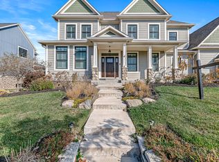 7662 Deerfield Ln, Zionsville, IN 46077
