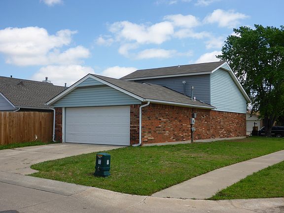 4th image of 2147 Goodrich Dr