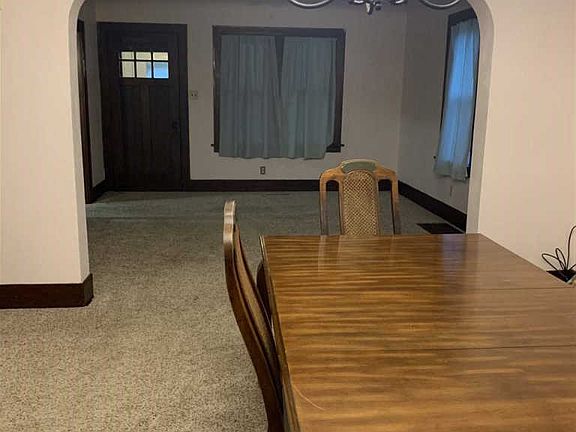5th image of 3321 Dupont St