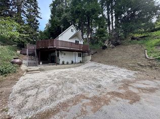 21818 Vista Rd, Cedarpines Park, CA 92322