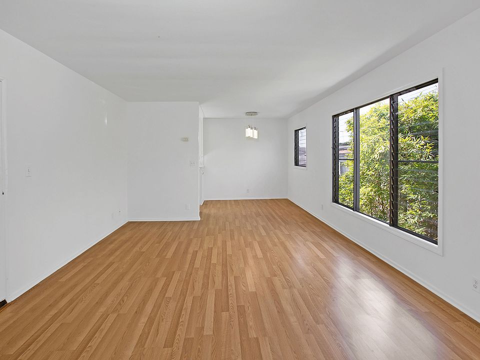 Entrance to the apartment