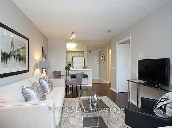 5th image of 153 Beecroft Rd #706