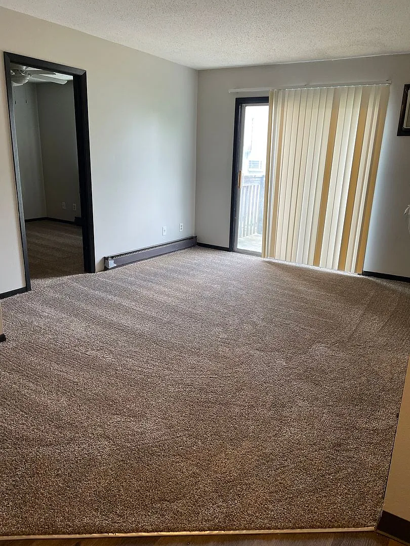 1114-1124 Vine Street — Photo 2