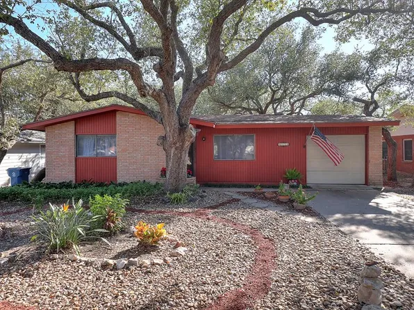 1501 Shadyside Dr, Rockport, TX 78382