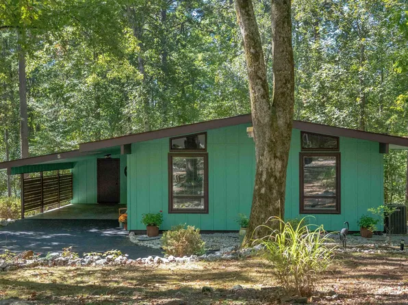 5 Valls Cir, Hot Springs, AR 71909