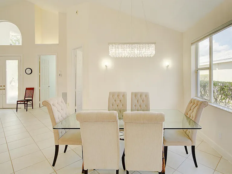 6646 Oakmont Way — Photo 13
