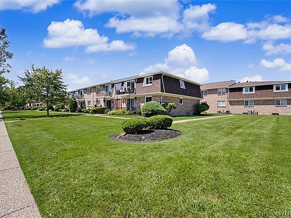 3rd image of 120 Old Lyme Dr APT 4