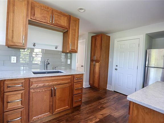 4th image of 544 Culver Pkwy APT 2