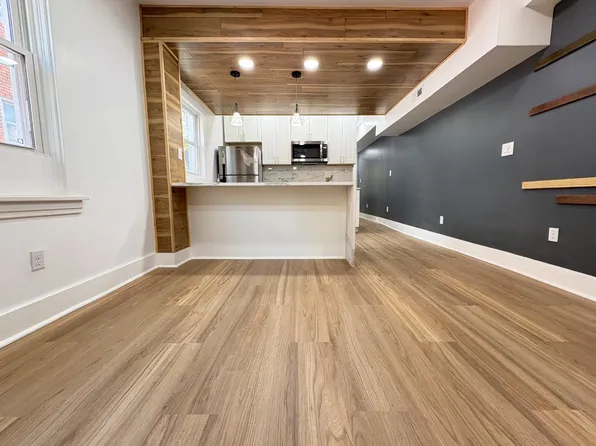 5834 Phillips Ave, Pittsburgh, PA