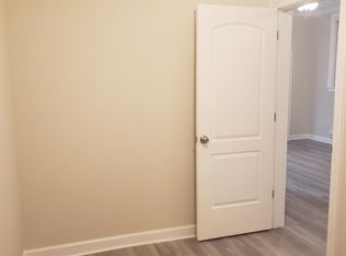 646-648 W Roscoe St, Chicago, IL 60657