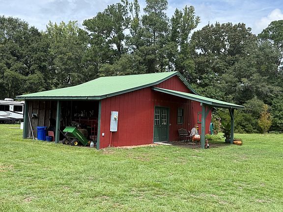 2nd image of 230 Bowers Lane
