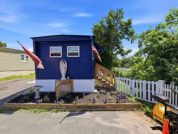 5th image of 229 Miller St #G-9