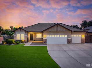 10803 Laramie Peak Dr, Bakersfield, CA 93311