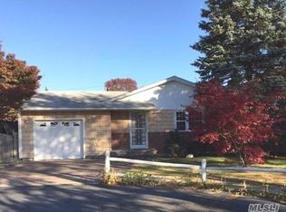 28A Barnum Ave, Plainview, NY 11803