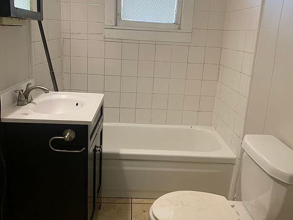 5th image of 1211 2nd Ave S Unit B