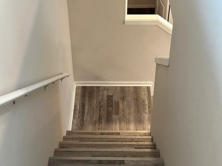 541 Stoller St — Photo 10
