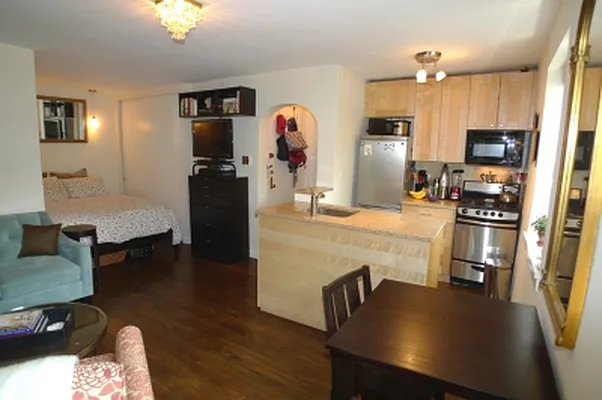 Rented by Citi Habitats | media 11