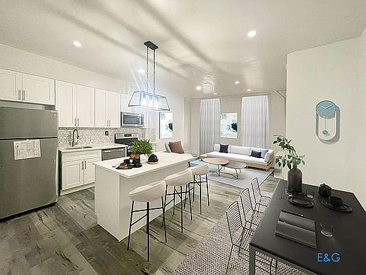 1st image of 170 Stanhope St APT 1