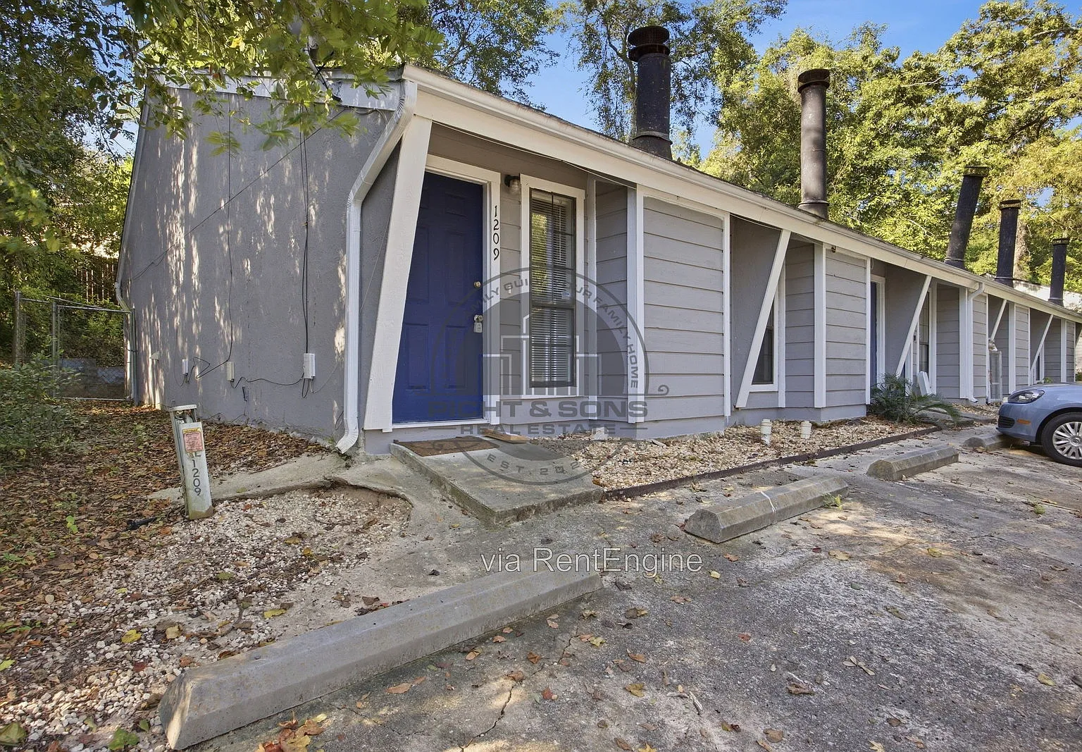 1 bed, 1.0 bath, 848 sqft, $995 — Photo 2