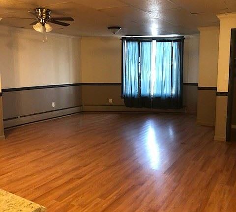 3rd image of 6 E Main St APT 6