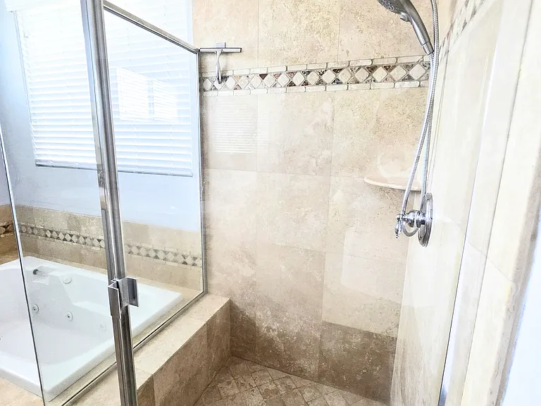 13438 Roselle Ave — Photo 41