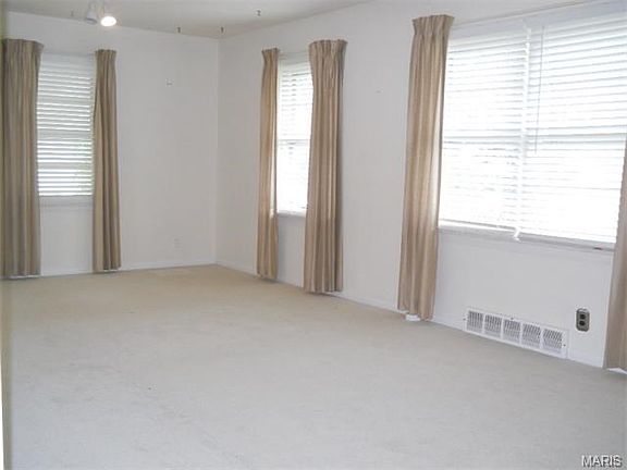 2nd image of 10500 Kamping Ln