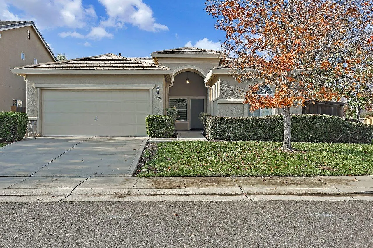 6125 Snow Leopard Cir photo 1