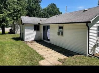 36 1/2 Chestnut Ridge Rd, Rochester, NY 14624